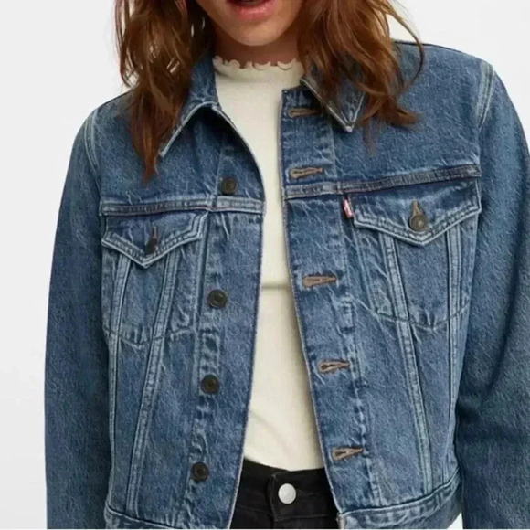 Levi’s classic cropped stylish snap button long sleeve denim trucker  jacket M - Picture 1 of 7